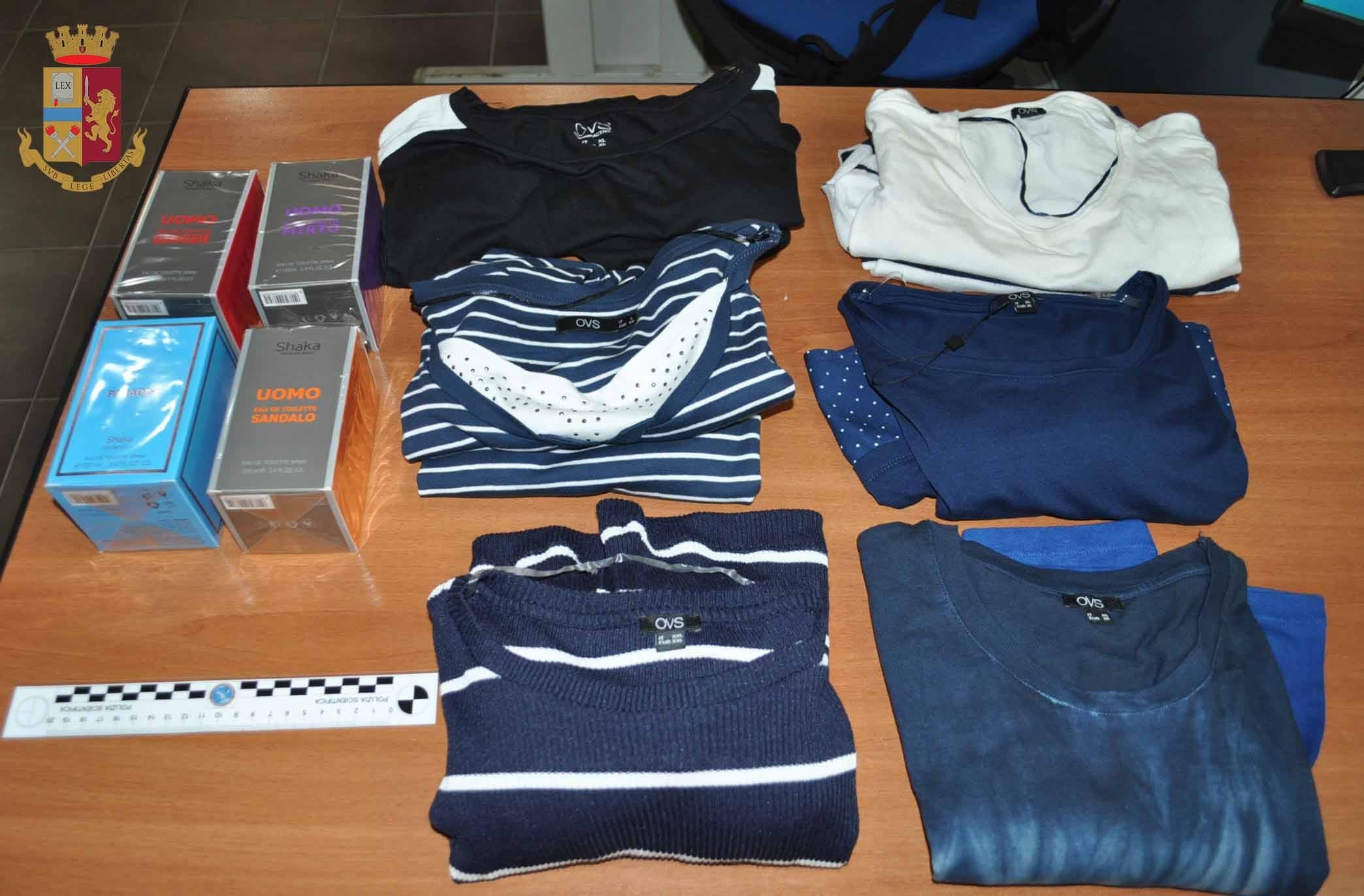 Messina: sorpreso a rubare all’OVS. La Polizia di Stato arresta 59enne. 1 Foto 2