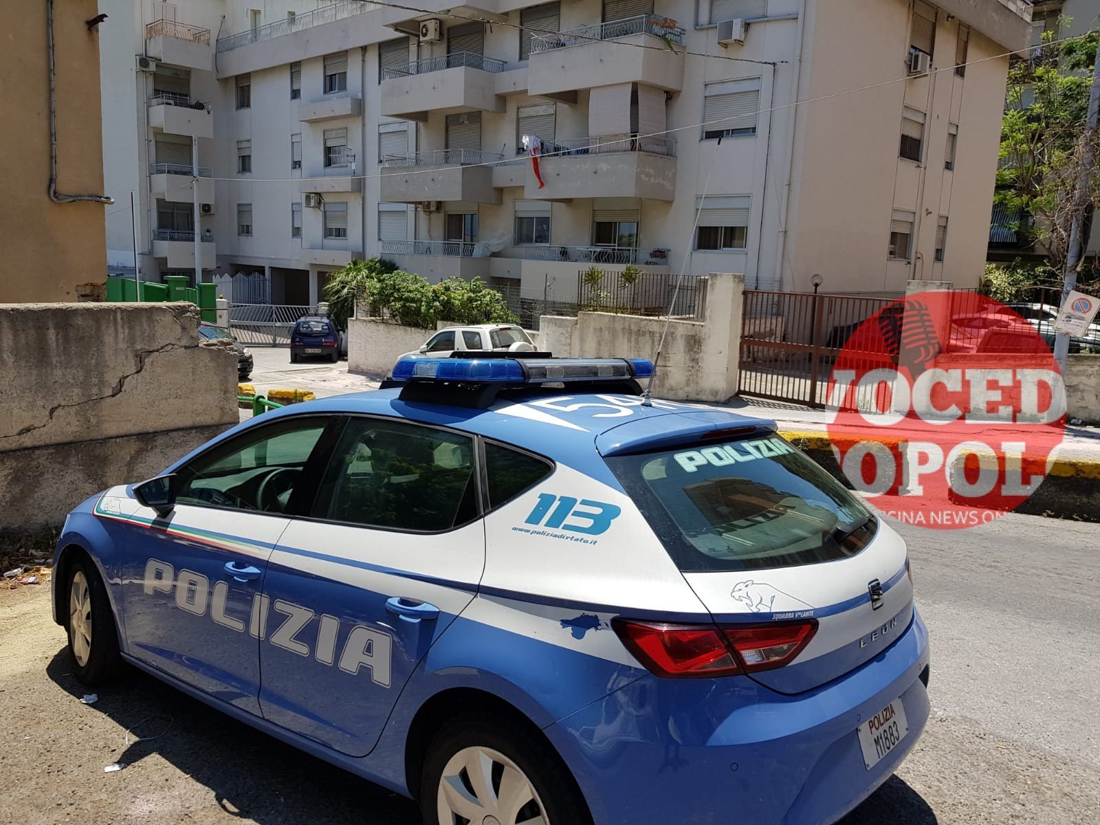 Scippata dopo aver preso la pensione. Bottino la sola collanina d'oro 1 volante polizia