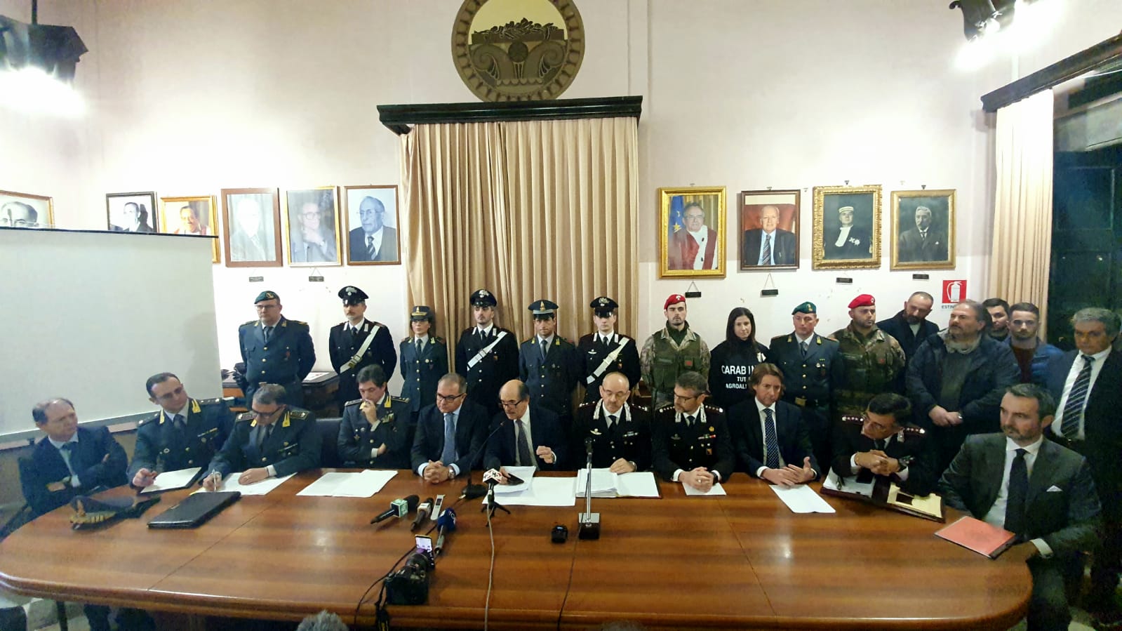 Operazione "Nebrodi": tra i 94 arrestati anche il Sindaco di Tortorici, un consigliere comunale ed un notaio. Sequestrate 151 imprese. 1 WhatsApp Image 2020 01 15 at 11.38.32