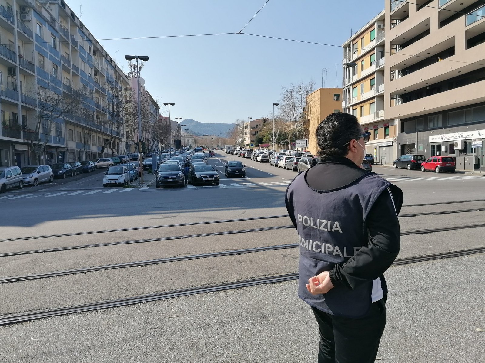 Blocco trasporti : viale Giostra bloccato dalle auto in coda 1 IMG 20200319 143321 scaled