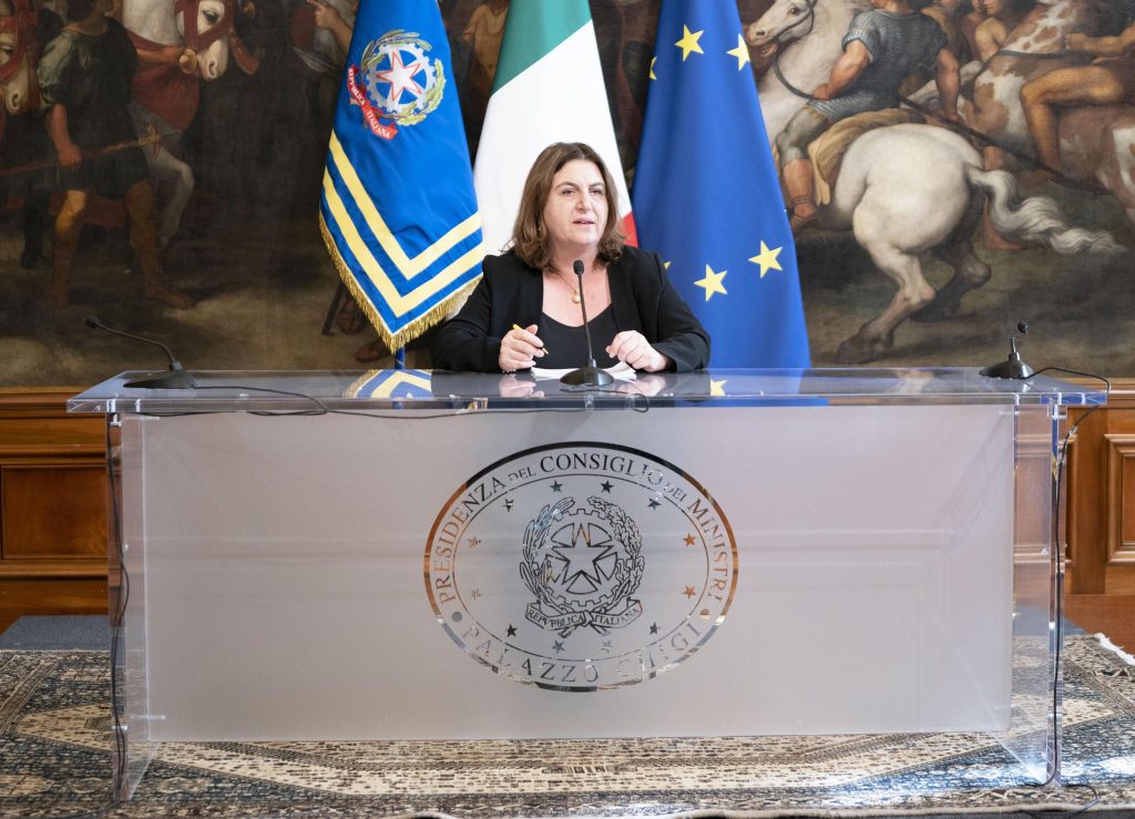 La manovra "espansiva e potente" che il Governo sta preparando. Mentre il SUD muore. 2 catalfo minis
