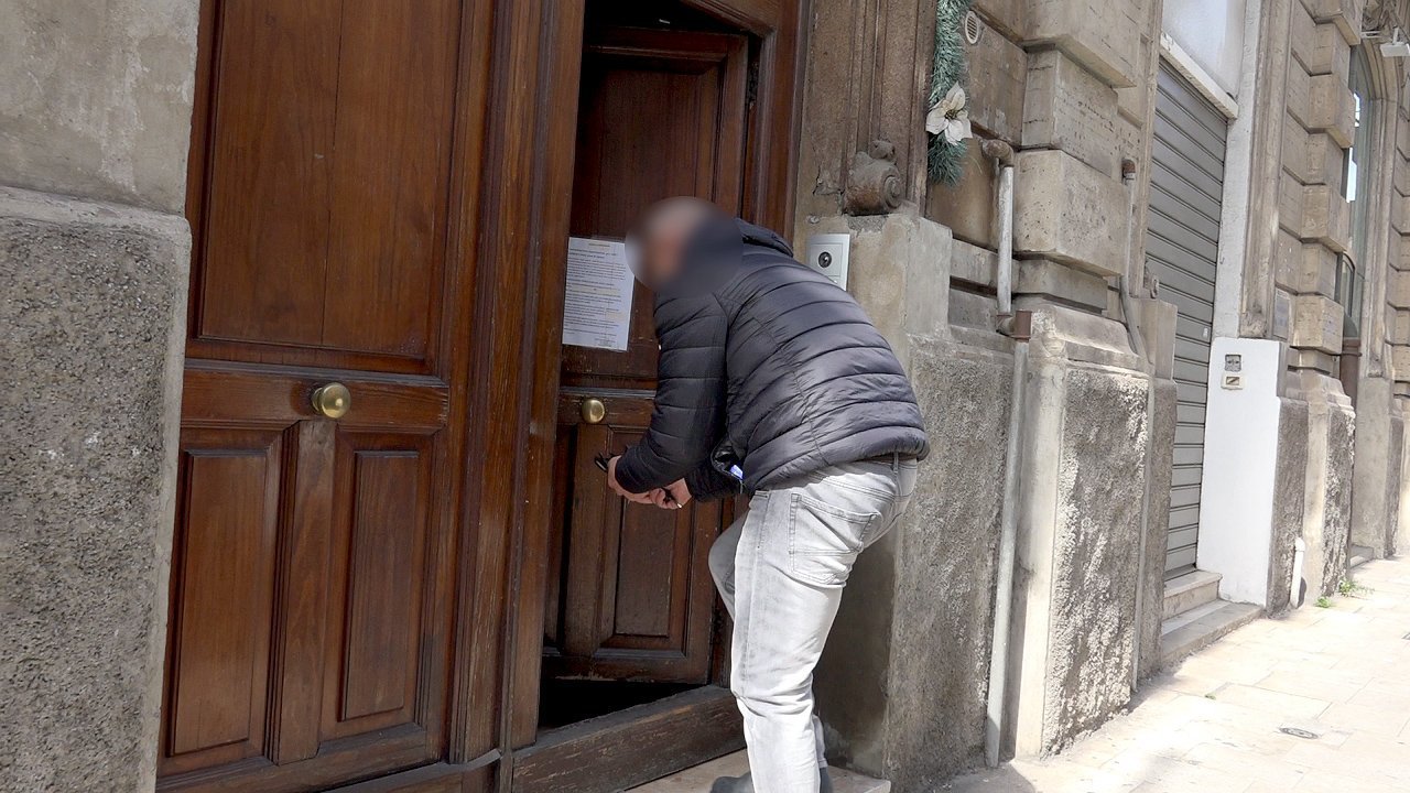 "Come d'Incanto": ancora nessun risultato dai tamponi. Il pensionato ancora sbarrato e con operatori in auto isolamento. 1 come dincanto