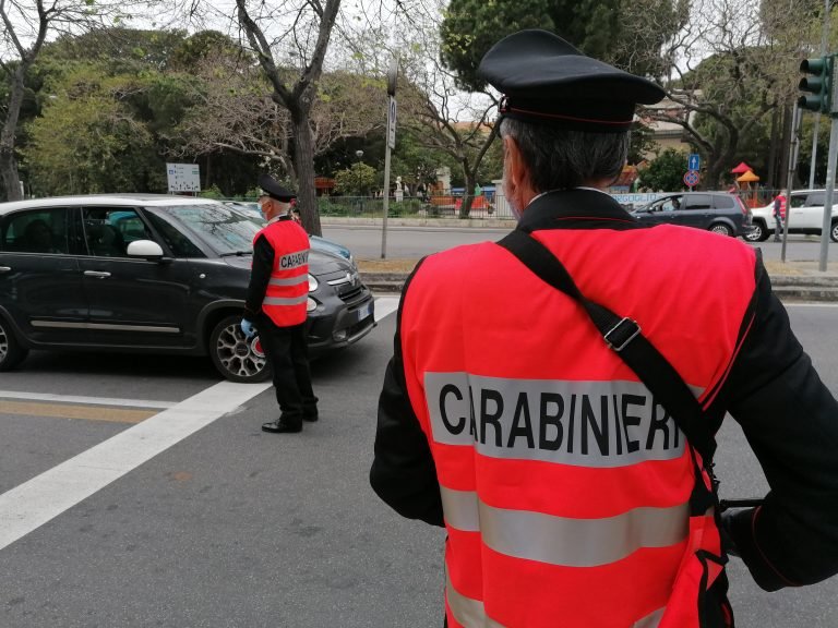 Messina centro - Serrati controlli antidroga dei Carabinieri: due arresti e cinque denunce, droga sequestrata