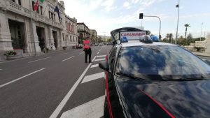 Fase 2 - Messina, accurati controlli dei Carabinieri. No a due persone su scooter e senza mascherina al seguito. 15 controlli cc fase 2 11
