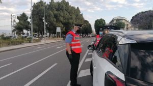 Fase 2 - Messina, accurati controlli dei Carabinieri. No a due persone su scooter e senza mascherina al seguito. 14 controlli cc fase 2 14
