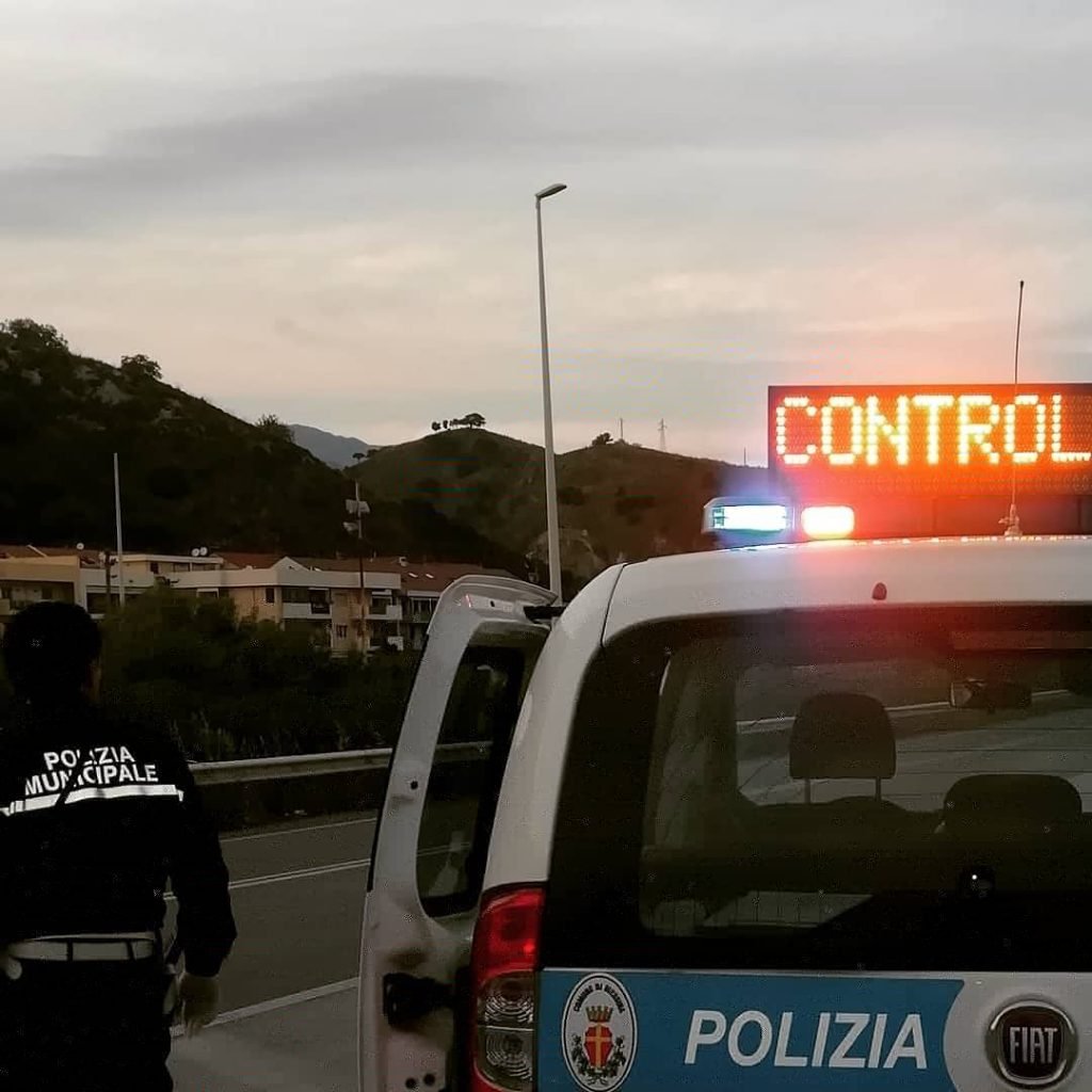 Polizia Municipale: auto di servizio e civetta senza GPS. Il furto della panda si poteva evitare? 2 polizia municipale 2