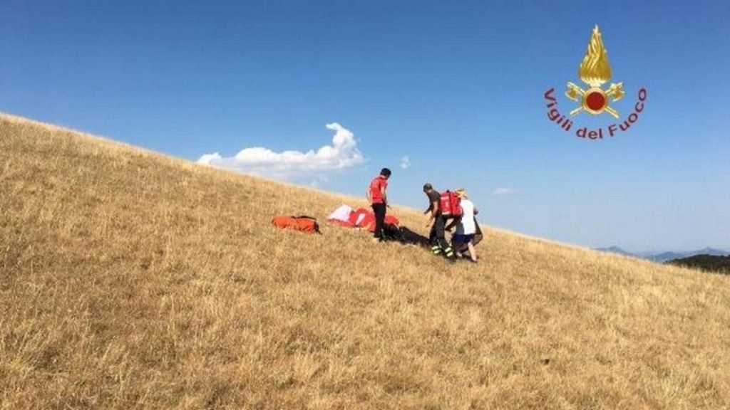 Cade con il Parapendio a Gallodoro: ferito un 45enne 2 parapendio incidente monte cucco 1280x720 1