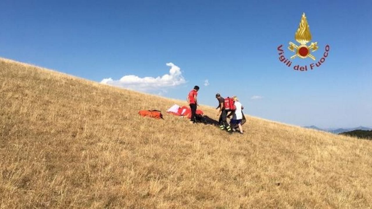 Cinquantacinquenne si lancia con il parapendio e muore nel Palermitano 1 parapendio incidente monte cucco 1280x720 1