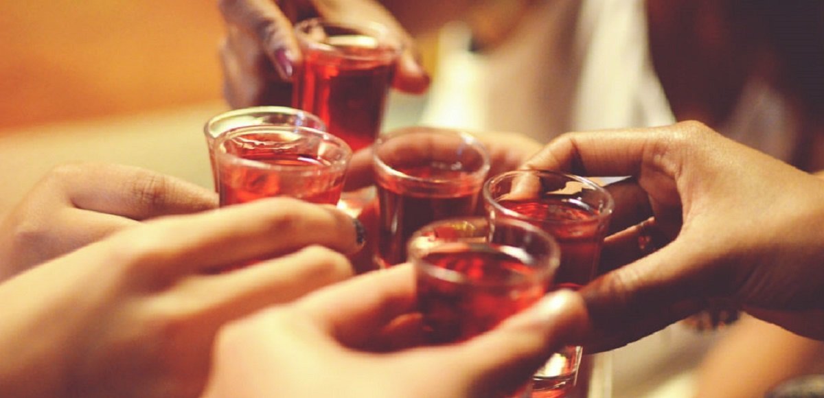 MOVIDA - Prorogata l'ordinanza anti alcol. Chiusura locali alle 2.00 1 alcool estate