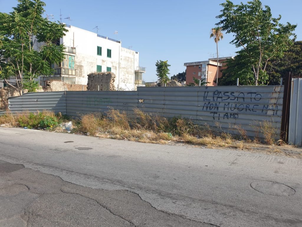 Ex villa De Gregorio : Rossellini (M5S), "dal Comune ancora nessuna risposta al progetto per riqualificare area". 2 ex villa di gregorio giostra 1