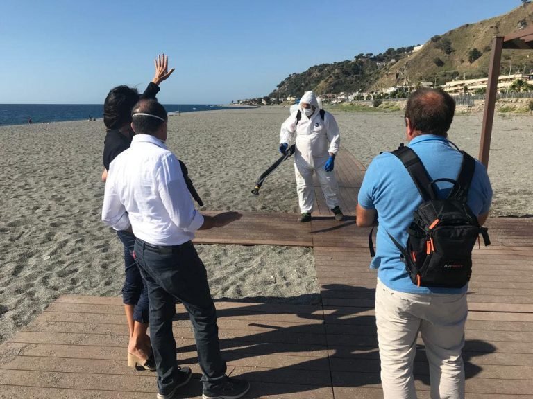 La disinfestazione della sabbia: IDEA MESSINA, "un inutile spreco di danaro e di risorse umane".