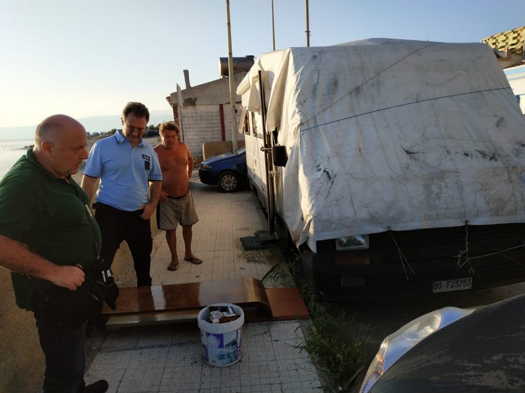 San Saba ed Acqualadroni: sequestrati 168 ombrelloni e 4 sedie installati abusivamente. 13 WhatsApp Image 2020 08 01 at 14.54.10 1