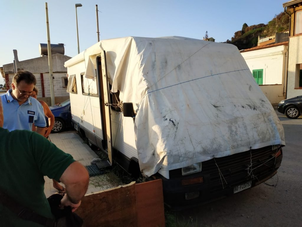 San Saba ed Acqualadroni: sequestrati 168 ombrelloni e 4 sedie installati abusivamente. 12 WhatsApp Image 2020 08 01 at 14.54.10 2