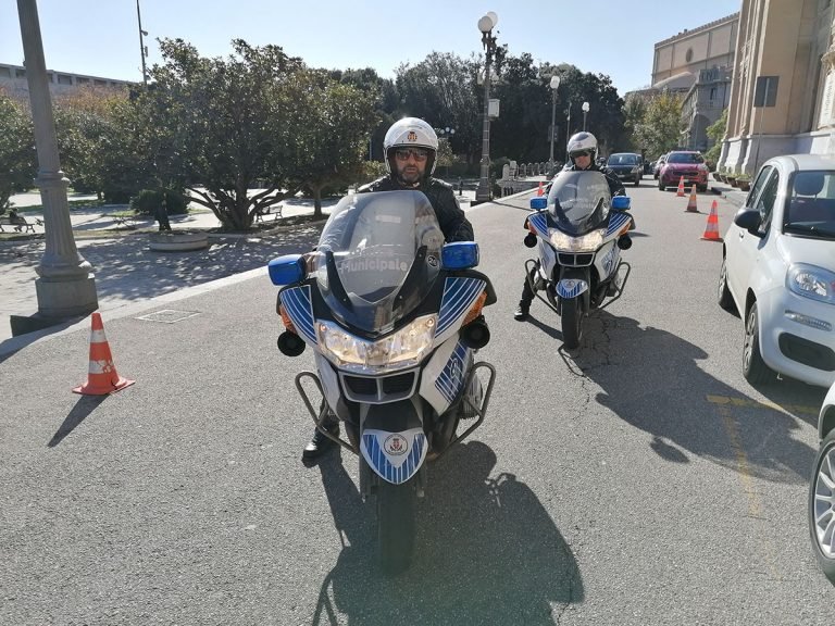 La Polizia Municipale ferma senegalese con documento di guida falso. Denunciato
