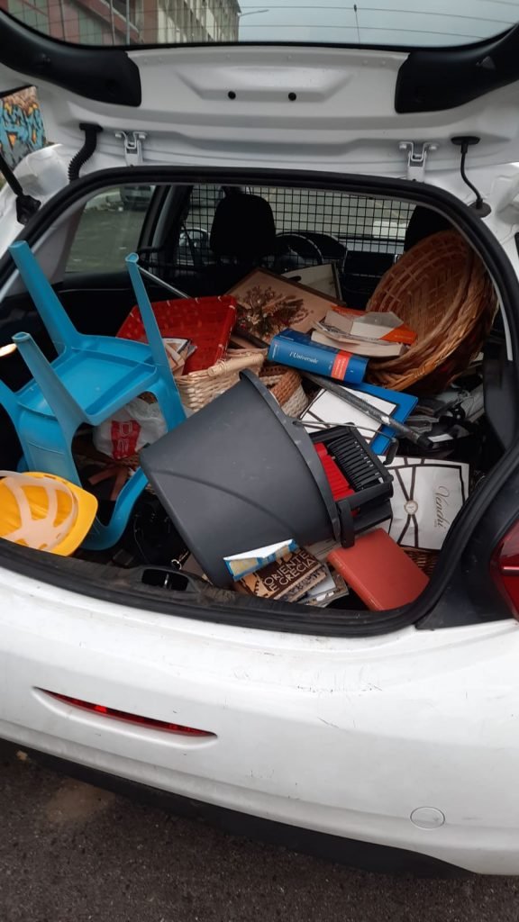 Messina - Attività della Polizia Commerciale tra sequestri ed assembramenti 15 6 1