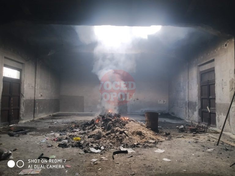 Via Don Blasco - La Polizia Municipale denuncia due soggetti per occupazione abusiva ed incendio di rifiuti