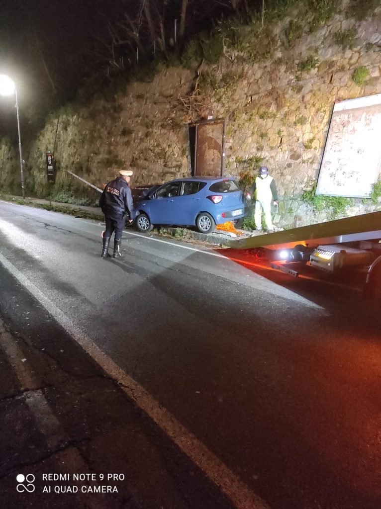 Incidente sulla Panoramica. Lievemente ferito un giovane, sanzionato dai motociclisti della Municipale per violazione del Dpcm 3 WhatsApp Image 2021 03 20 at 07.23.43 1