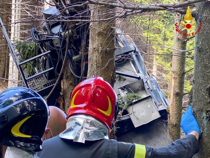 Tragedia della funivia: hanno ammesso l'errore umano le tre persone fermate nella notte 1 5a06dcde48c3eda5033ab81314ba7ecb
