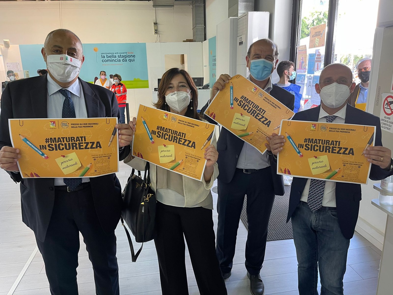Covid: da oggi vaccini ai maturandi, Baglieri e Lagalla all'Hub di Messina 1 IMG 20210526 WA0088