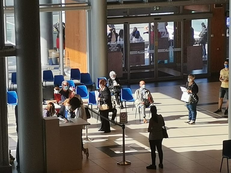 Milazzo (Me) - Inaugurazione del punto vaccinale all'interno del centro commerciale Parco Corolla