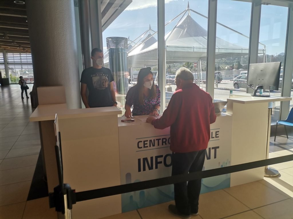 Milazzo (Me) - Inaugurazione del punto vaccinale all'interno del centro commerciale Parco Corolla 5 WhatsApp Image 2021 05 17 at 10.35.36 1