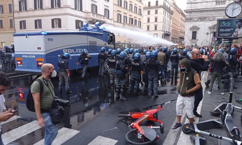 163205903 2238e174 973b 4b3d a180 d4df3012363d