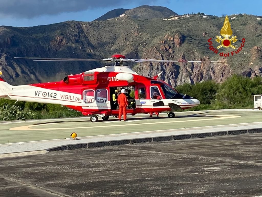 Isola di Vulcano: riunione plenaria presso la sede INGV per il monitoraggio del cratere e delle emissioni 4 F318301C BF5A 4E41 963A C19086745E8E