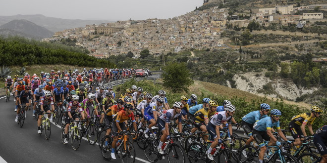 Giro d'Italia a Messina: le disposizioni prefettizie 2 Gruppo Sicilia Giro dItalia 2020 Collina