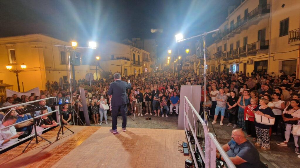 REGIONALI - DE LUCA: LA MIGLIORE RISPOSTA AL NOSTRO PROGETTO SONO LE PIAZZE 2 306657813 625639295586060 5791649202878939673 n