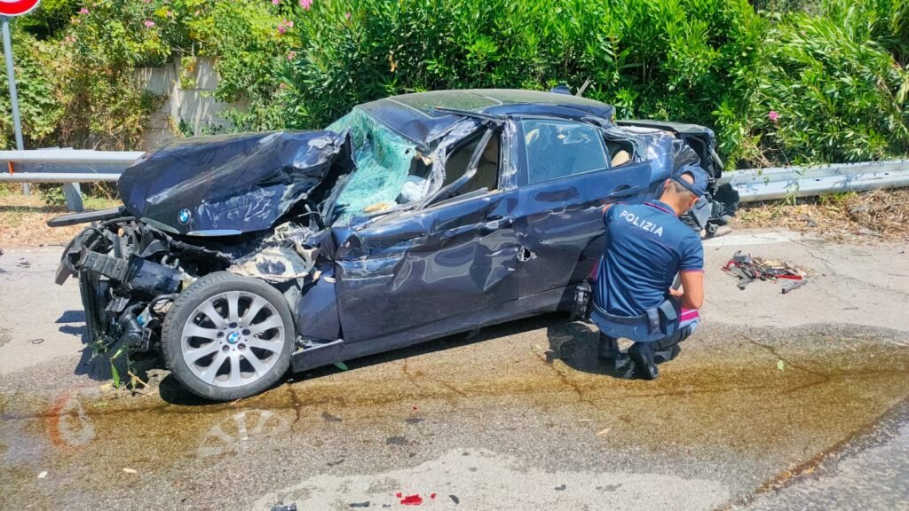 Incidente in A18, nuovamente a Sant'Alessio. Messinese ferito gravemente 2 1000110199