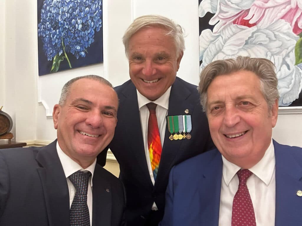 PASSAGGIO DEL COLLARE NEL ROTARY REGGIO CALABRIA EST 5 Rotary RC Est 6