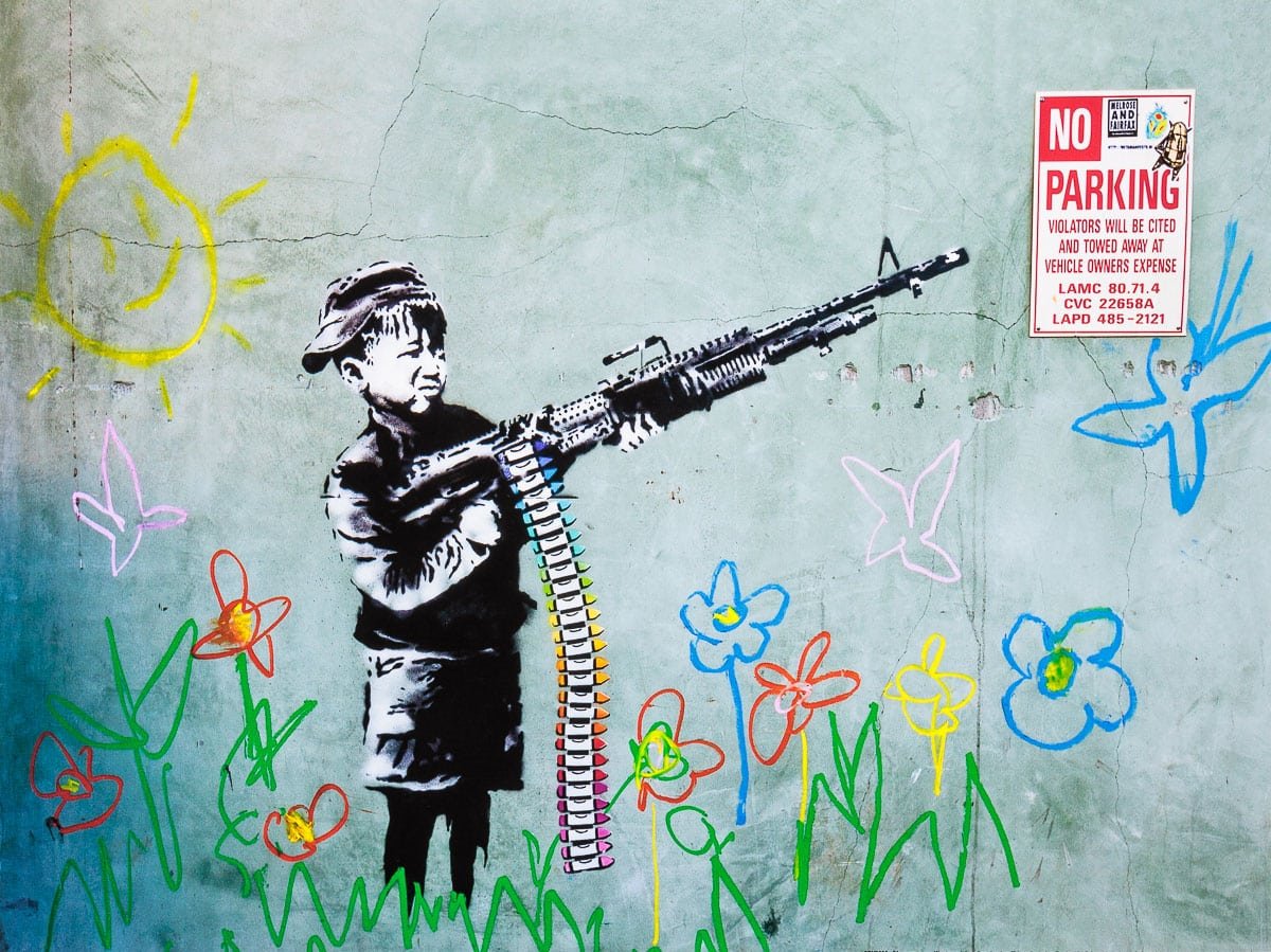 affiche banksy crayola shooter westwood los angeles 40x30 1