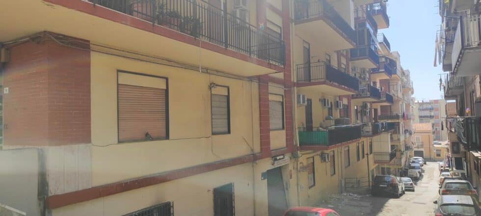 Emergenza idrica a Messina - "Nei condomini l'acqua non arriva ai piani alti. Malati e anziani in difficoltà" l'esempio di un palazzo a Messina Sud 1 condominio
