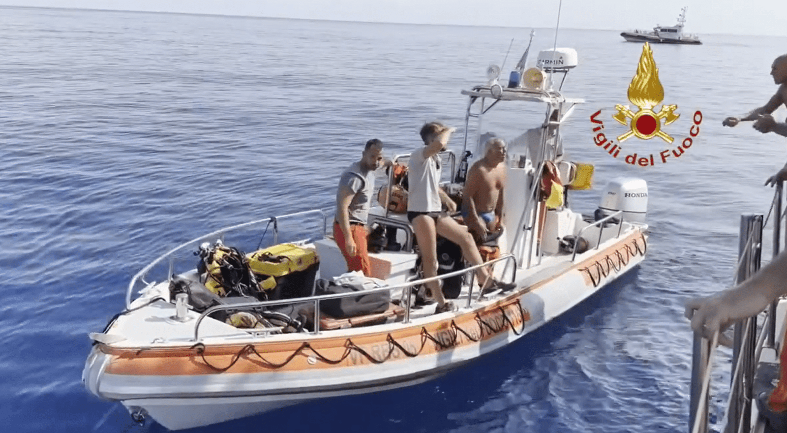 Naufragio nel Palermitano, Schifani fa visita in ospedale alla bambina e ai genitori sopravvissuti 4 Screenshot 2024 08 19 200550