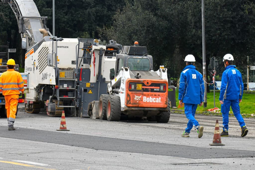 TERNA - Lavori a Messina, riapre in anticipo una corsia di viale Annunziata 2 Terna asfalto strada