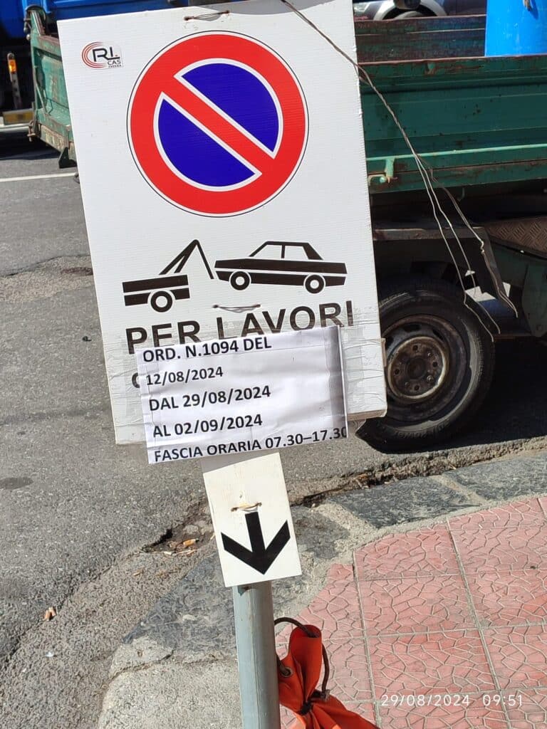 GIANDOMENICO LA FAUCI: «CAOS PER LAVORI IN VIA MARCO POLO, COMUNICAZIONE E ORGANIZZAZIONE DISCUTIBILI» 2 foto cartello via Marco Polo