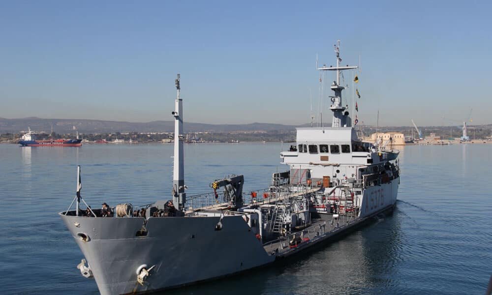 Crisi idrica, Cocina: «Utile l’uso della nave cisterna, ma con nuovi pozzi più acqua ad Agrigento» 2 nave cisterna