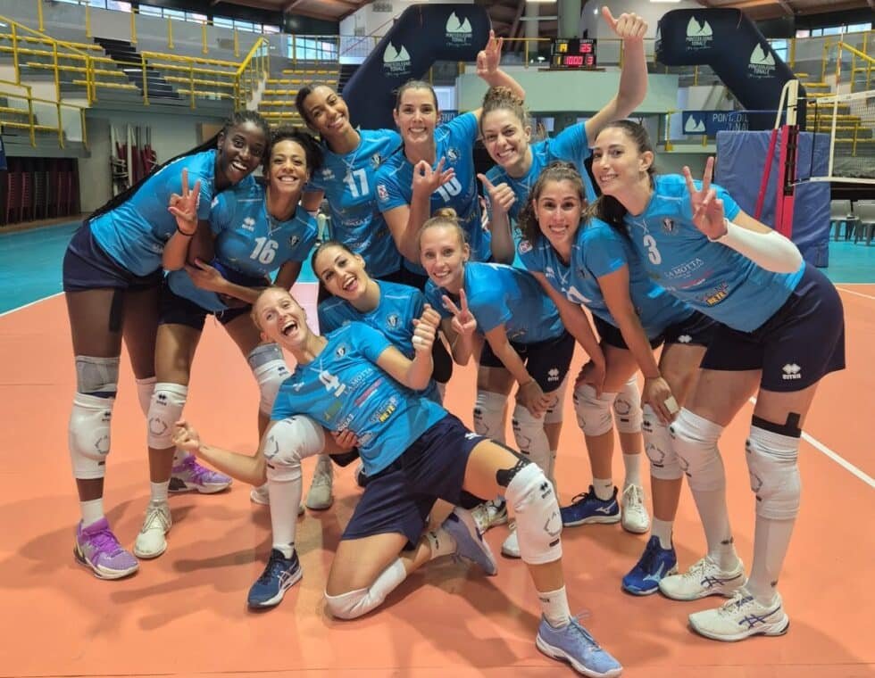 Akademia si gode un altro successo, a Ponte di Legno battuta anche Trentino Volley. Bonafede: “Si è vista un’ottima pallavolo” 1 Akademia vs Trentino 01