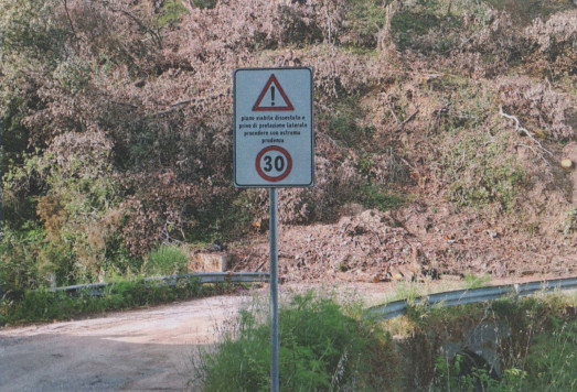 Città Metropolitana di Messina - GIOVENI "Quelle tante strade provinciali…..'cittadine' dimenticate e abbandonate, da nord a sud del capoluogo!" 3 strada provinciale