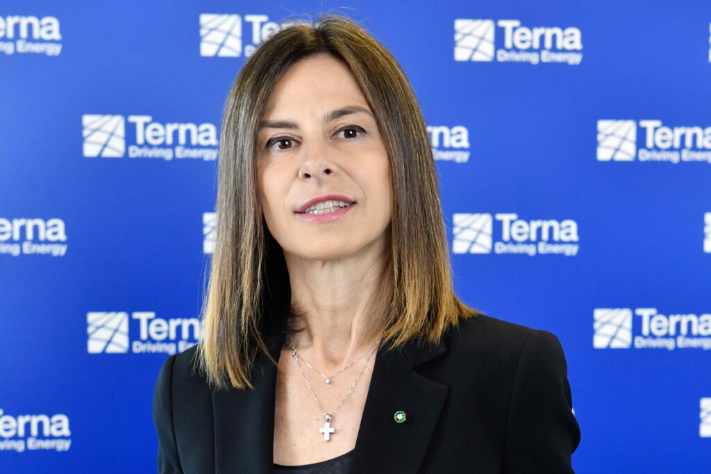 TERNA: AUTORIZZATO IL NUOVO ELETTRODOTTO BOLANO-ANNUNZIATA, CHE COLLEGA SICILIA E CALABRIA 2 Giuseppina Di Foggia AD DG Terna