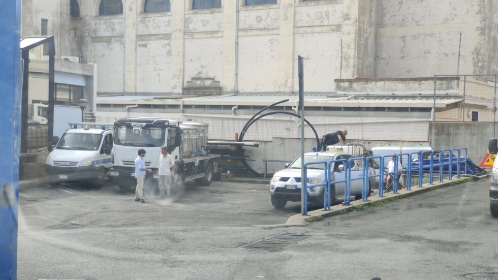RIPARAZIONE URGENTE RETE CHE COLLEGA I SERBATOI DI MONTESANTO E TREMONTI SOSPESA L’EROGAZIONE IDRICA NELLE ZONE CENTRO E NORD CITTADINO. 1 amam 2 1