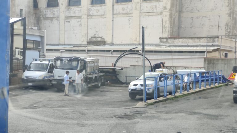 Messina - Emergenza Idrica, rimane tutta e senza COC difficile chiedere aiuto. Basile, altro che solo "l'1% dei cittadini"! Fallimentare gestione
