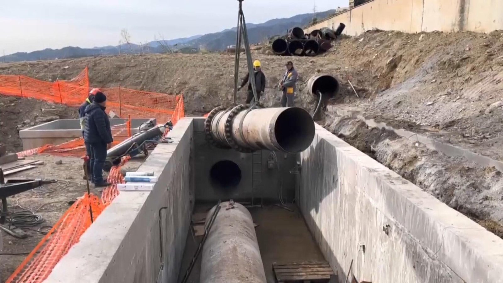 Interruzione Idrica Programmata a Messina Nord: Amam al Lavoro per una Grossa Perdita a San Michele 5 amam lavori