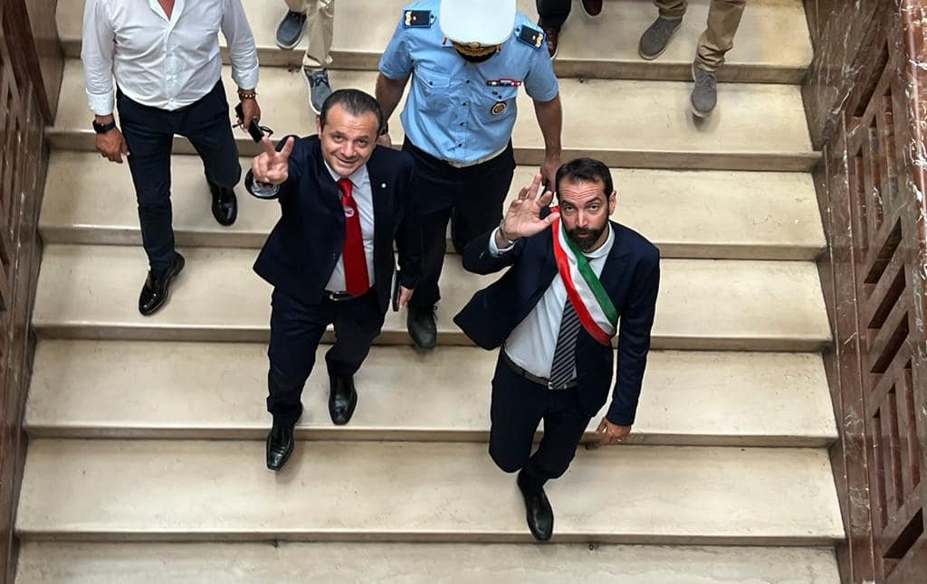 Basile Ultimo - La sconfitta del consenso secondo Affari Italiani: la maggioranza evaporata di Federico Basile nella citta con "due sindaci" 4 Basile De Luca