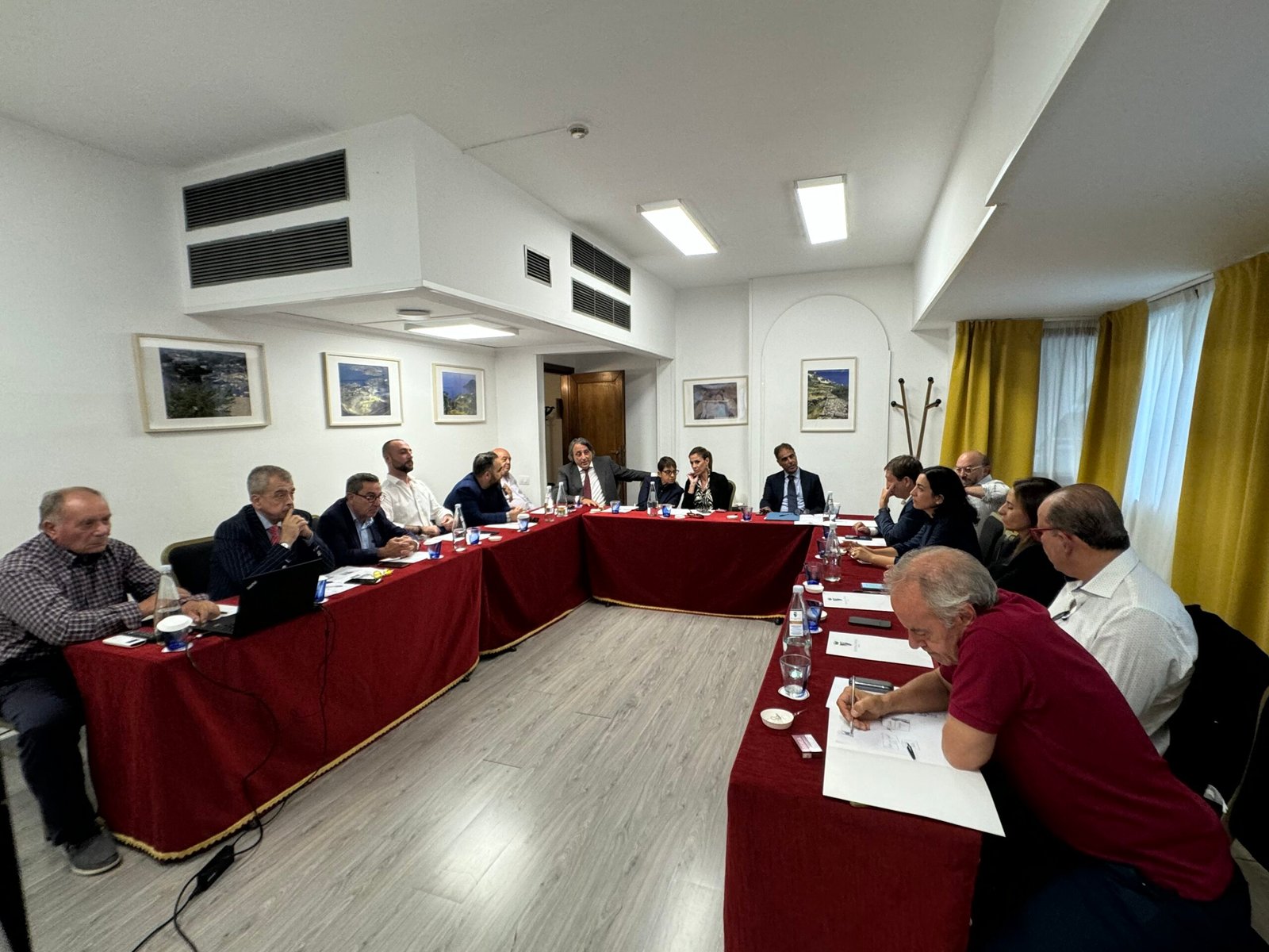 MESSINA, FORZA ITALIA: ASSEGNATI GLI INCARICHI STATUTARI AI COMPONENTI DEL COORDINAMENTO CITTADINO  31 forza italia scaled