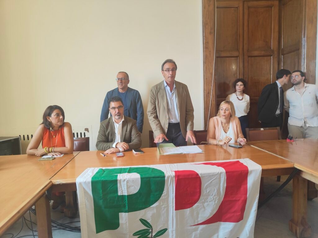 Messina - Hyerace è il segretario provinciale del Partito democatico. Con poco scarto "ha vinto la voglia di rinnovamento " 2 hyerace