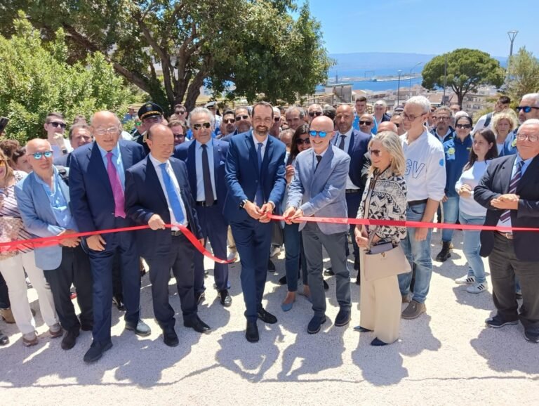 Messina - Parco Aldo Moro..."non pervenuto". Da 6 mesi ancora chiuso e non fruibile