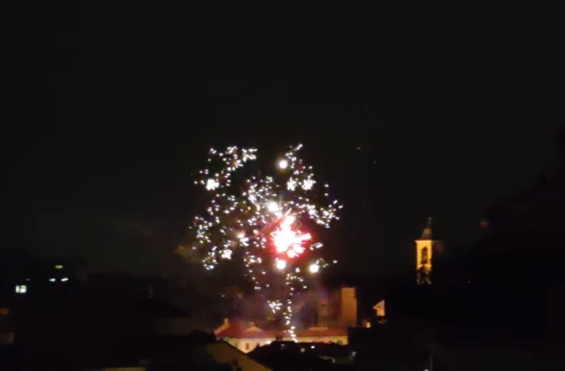Messina centro: Coletta IV Municipalità "Qui è sempre capodanno: fuochi a mezzanotte e auto con musica ad alto volume" 13 20210615 fuochi artificiali