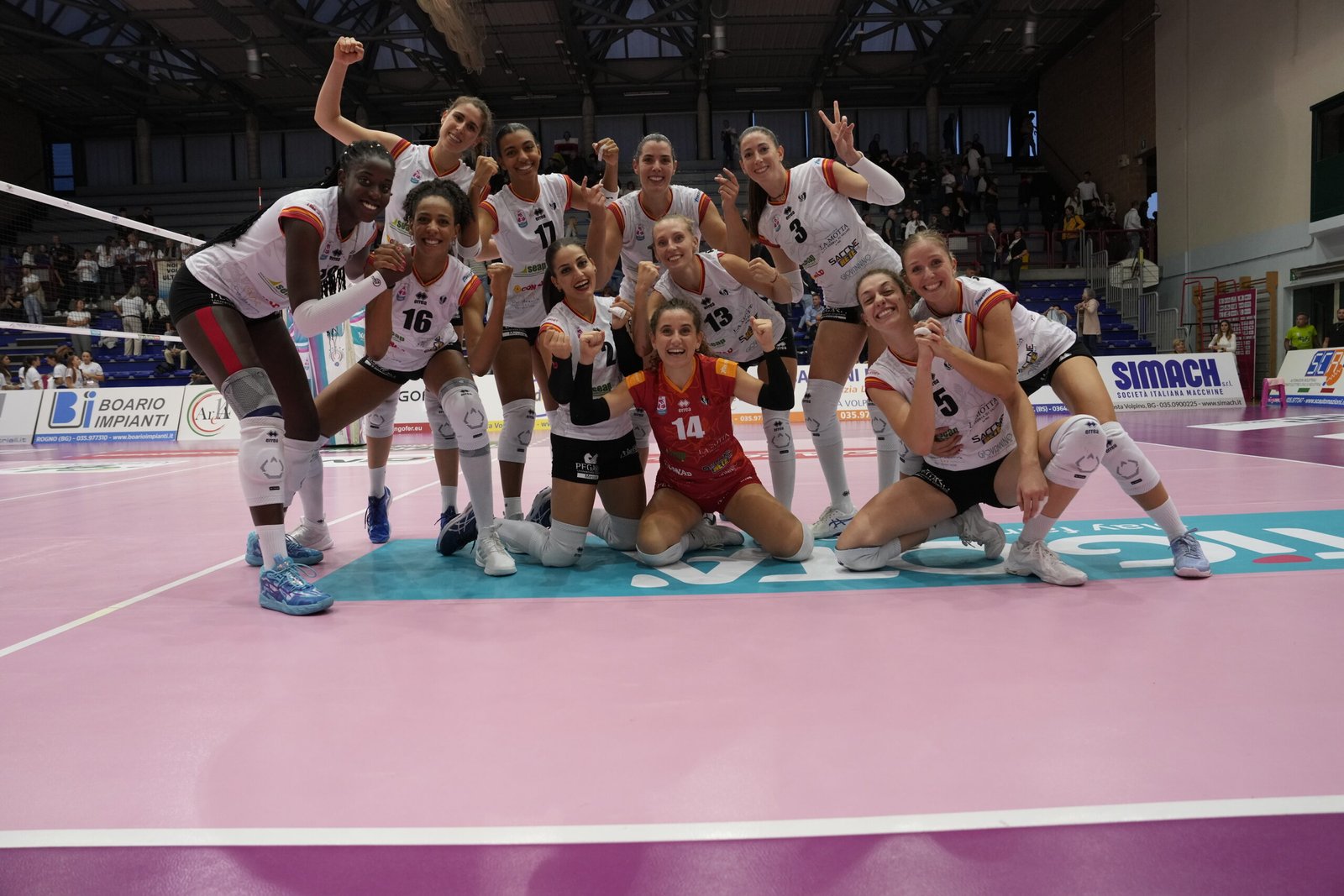 Akademia a Costa Volpino LVF scaled