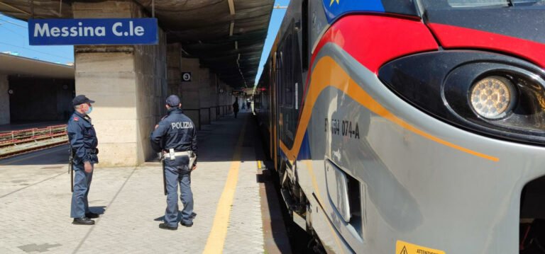 Rubano lo zaino del capotreno. Arrestati alla stazione di Messina Centrale